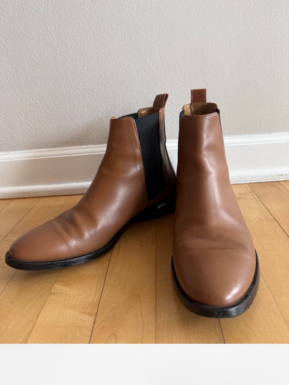 Everlane Brown Chelsea ankle Boots - Classic Slip-On Dress Boot